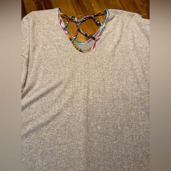 NWOT Ultra Soft Aztec CrisCross Top - Picture 8 of 8